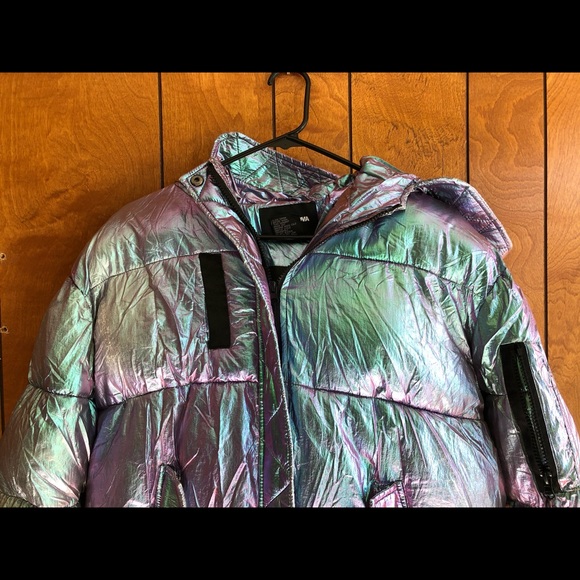 NWOT Ultra Rare Fashion Nova Hologram Iridescent Puffer Jacket Coat Size L - Picture 3 of 13